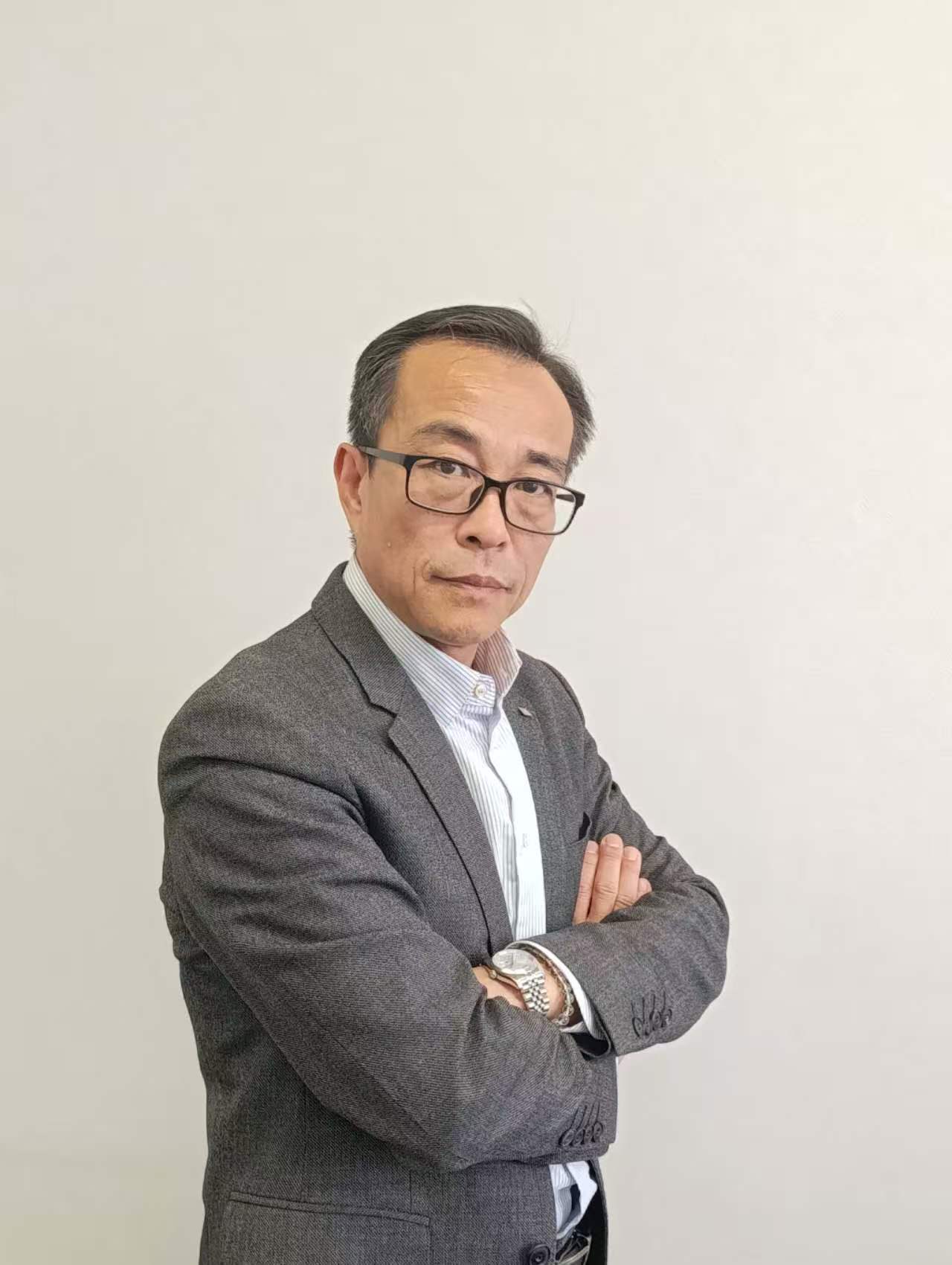 王开粤人物形象